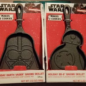 Star Wars holiday iron skillets Darth Vadar & BB8